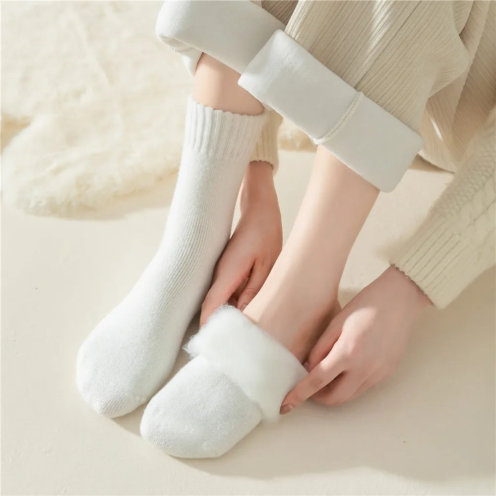 Feelwonder® Cuddly Socks